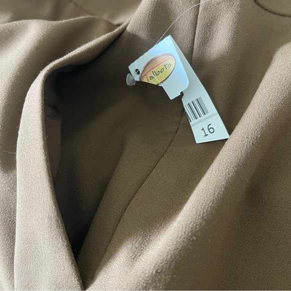 Talbot's Women's Dress Straight Pants stretch camel color NWT Size 16 - Picture 8 of 13